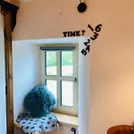 3 Bed Apartment/explore The Area/enjoy Our Pub *