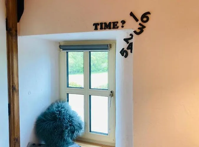 3 Bed Apartment/explore The Area/enjoy Our Pub *