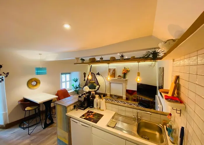 Apartment 3 Bed Apartment/explore The Area/enjoy Our Pub Galway