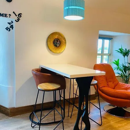 3 Bed Apartment/explore The Area/enjoy Our Pub Appartement Galway