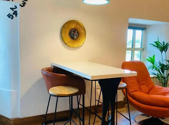 3 Bed Apartment/explore The Area/enjoy Our Pub Apartamento Galway